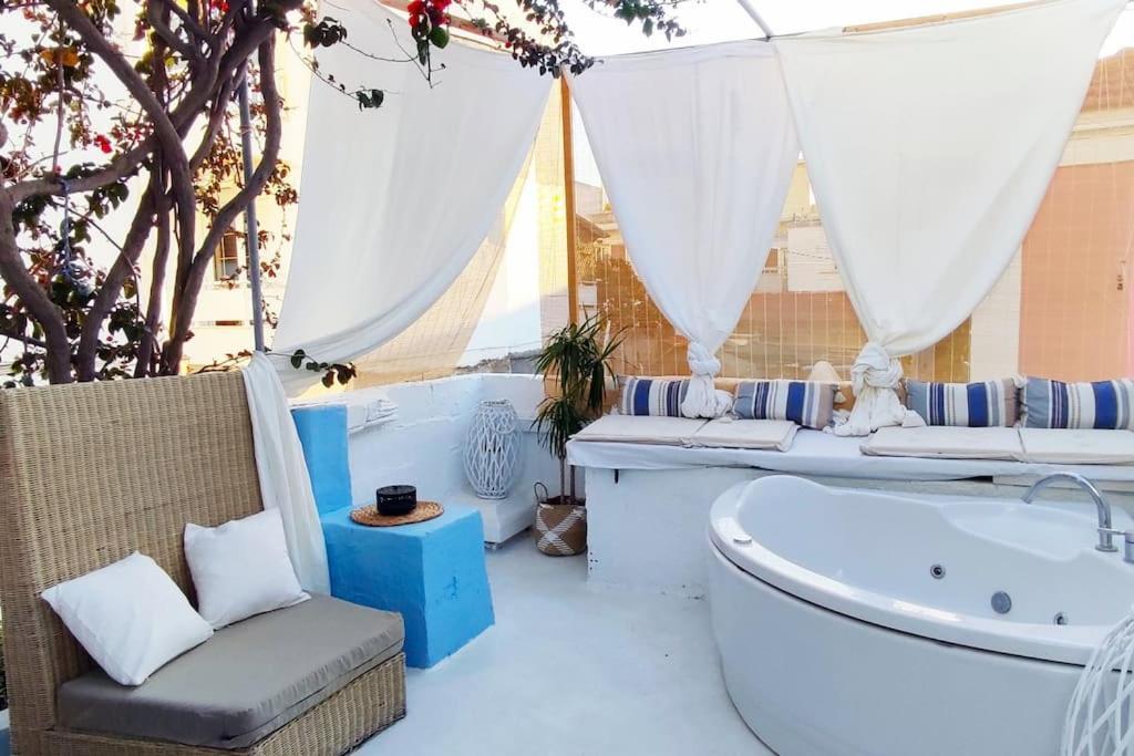 Town House With Rooftop Jacuzzi Rhodes City Exterior foto